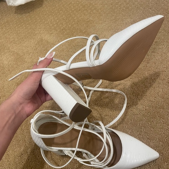 ASOS DESIGN Pick Me Up high block heels in white lizard - Picture 6 of 6